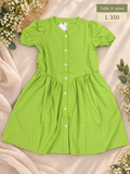Vestido verde lima para niña con botones frontales y mangas cortas abullonadas