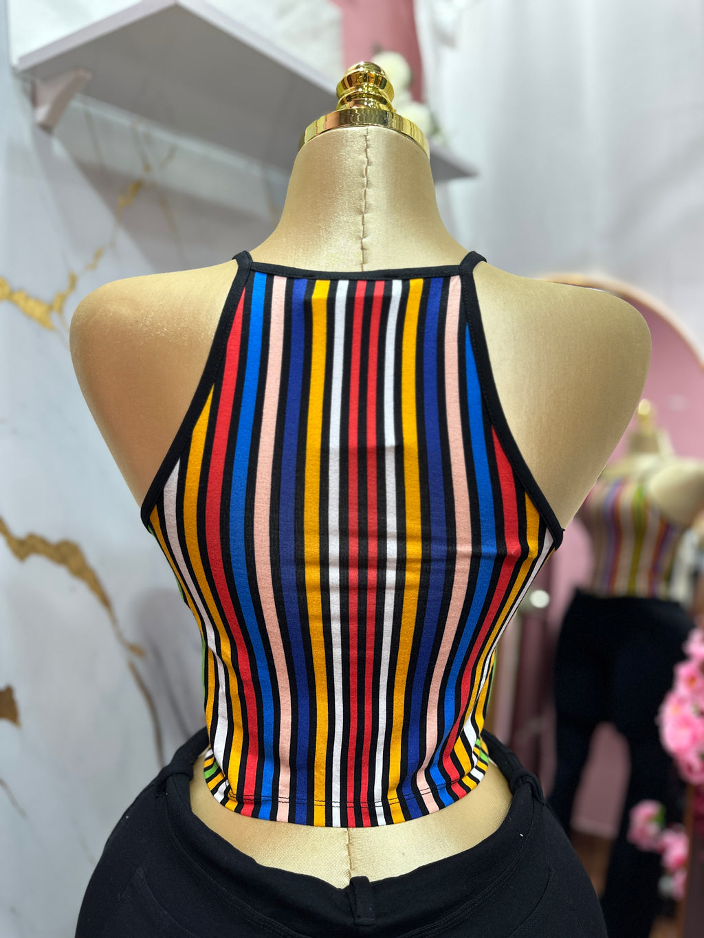 Top con vibrante patrón de rayas verticales multicolor